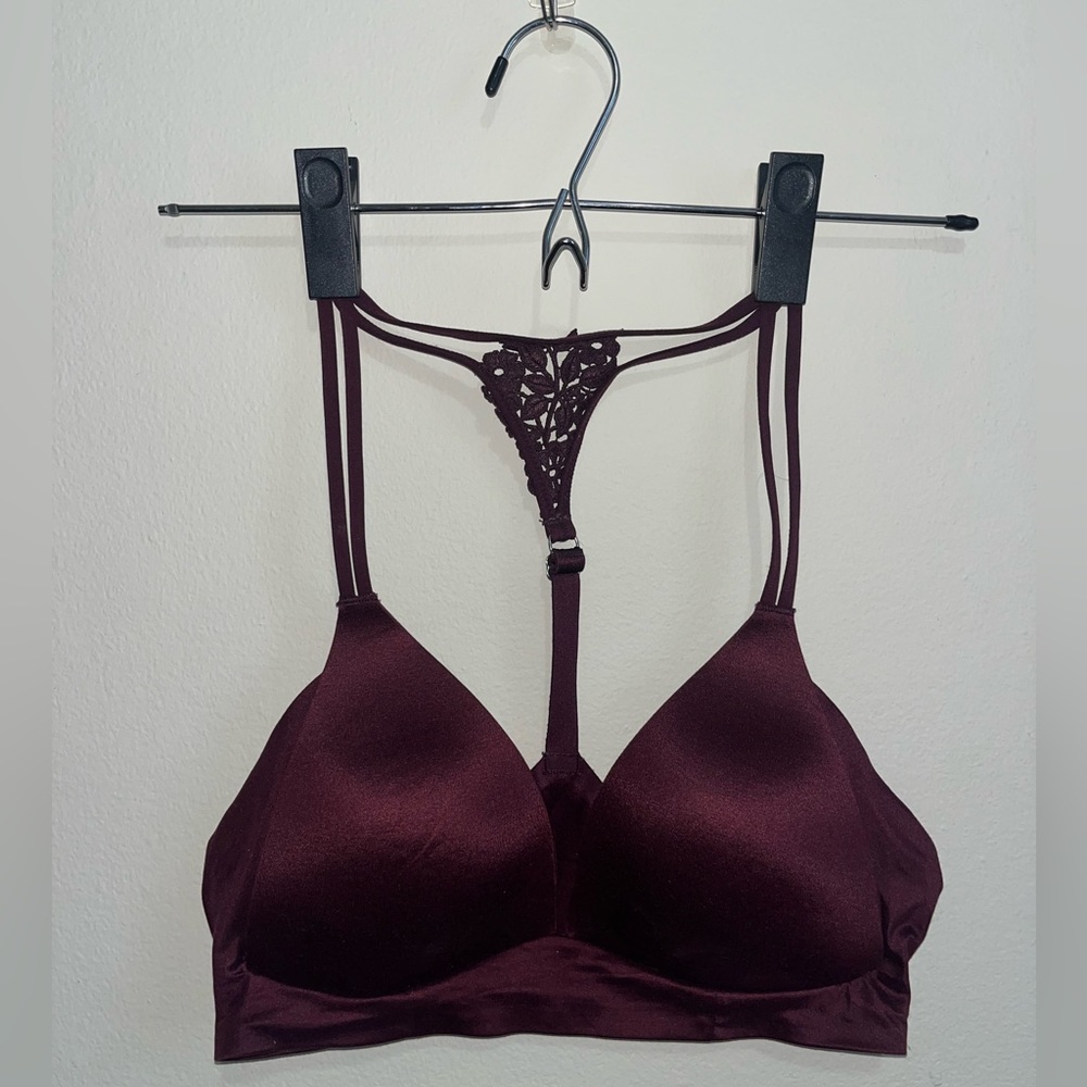 aerie “Sunnie” wireless bra w/ lace detailing in burgundy